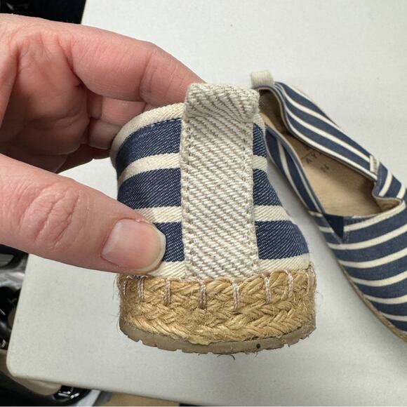 Yaya’s Blue Striped Canvas Espadrille Slip On Flats Shoes Womens 8.5 Beachy - Picture 5 of 6
